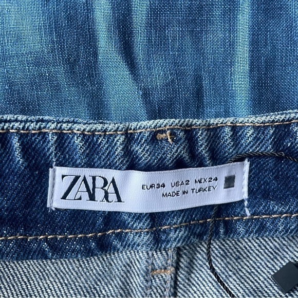 Zara denim shorts with golden buttons. Size 2 - Picture 9 of 10